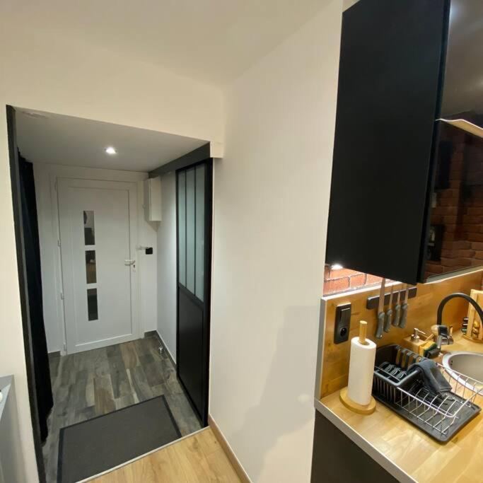 Escale Studio 21M Aeroport Cdg Parc Expo Asterix Gonesse Exteriör bild