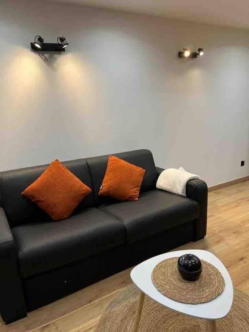 Escale Studio 21M Aeroport Cdg Parc Expo Asterix Gonesse Exteriör bild